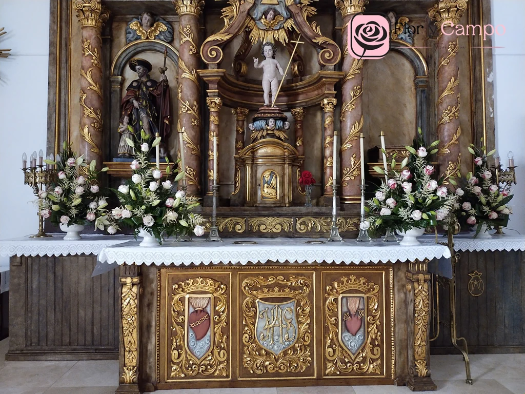 Decoración floral de igrexa
